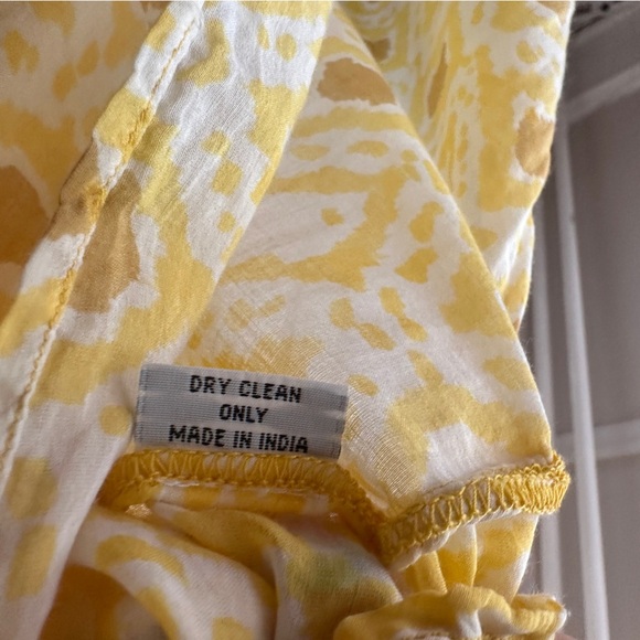 Roberta Roller Rabbit Tunic Silk Blend Lightweight 1/4 Button Down Roll Tab XS - Picture 14 of 17